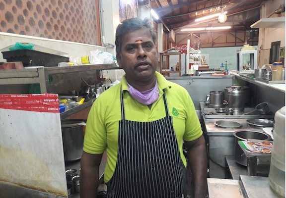 20 ஆண்டுகளாக காபி மாஸ்டராக இருக்கும் ரவி