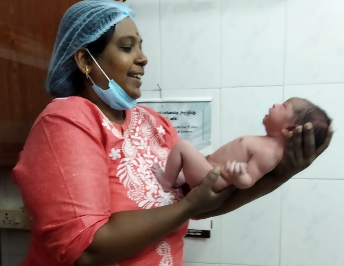 மகப்பேறு மருத்துவர் அனுரத்னா 