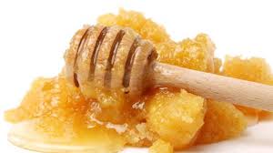 தேனை உறைய வைத்து சாப்பிடுவது நல்லதல்ல